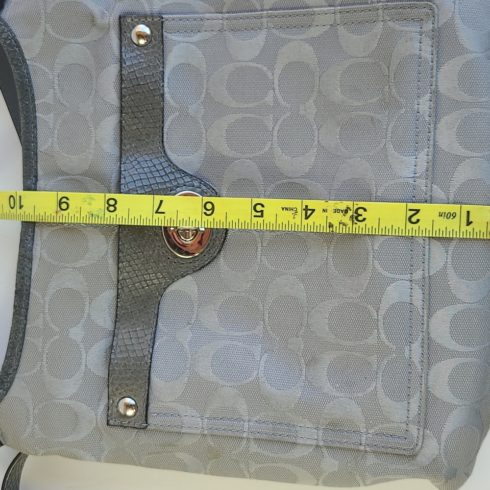 Coach Handbag - Picture 6 of 9